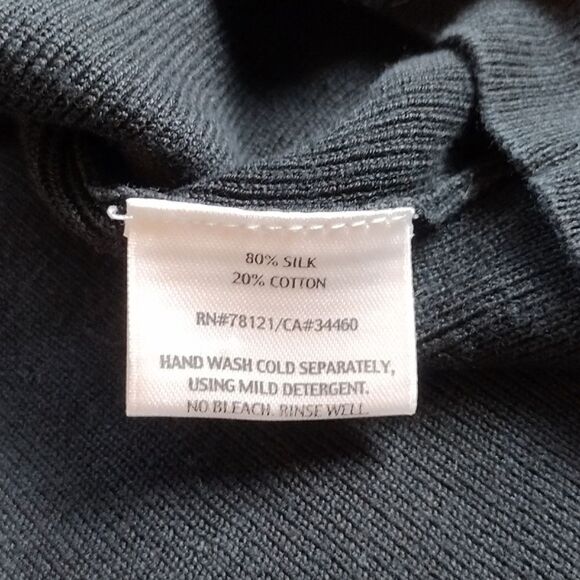 Eileen Fisher Set of Two Women's Size Large Organic Cotton and Silk Tank Tops - Picture 13 of 13